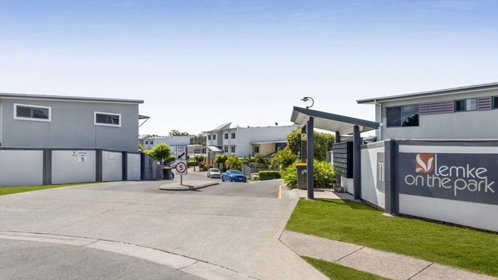 Lemke On The Park Townhouses